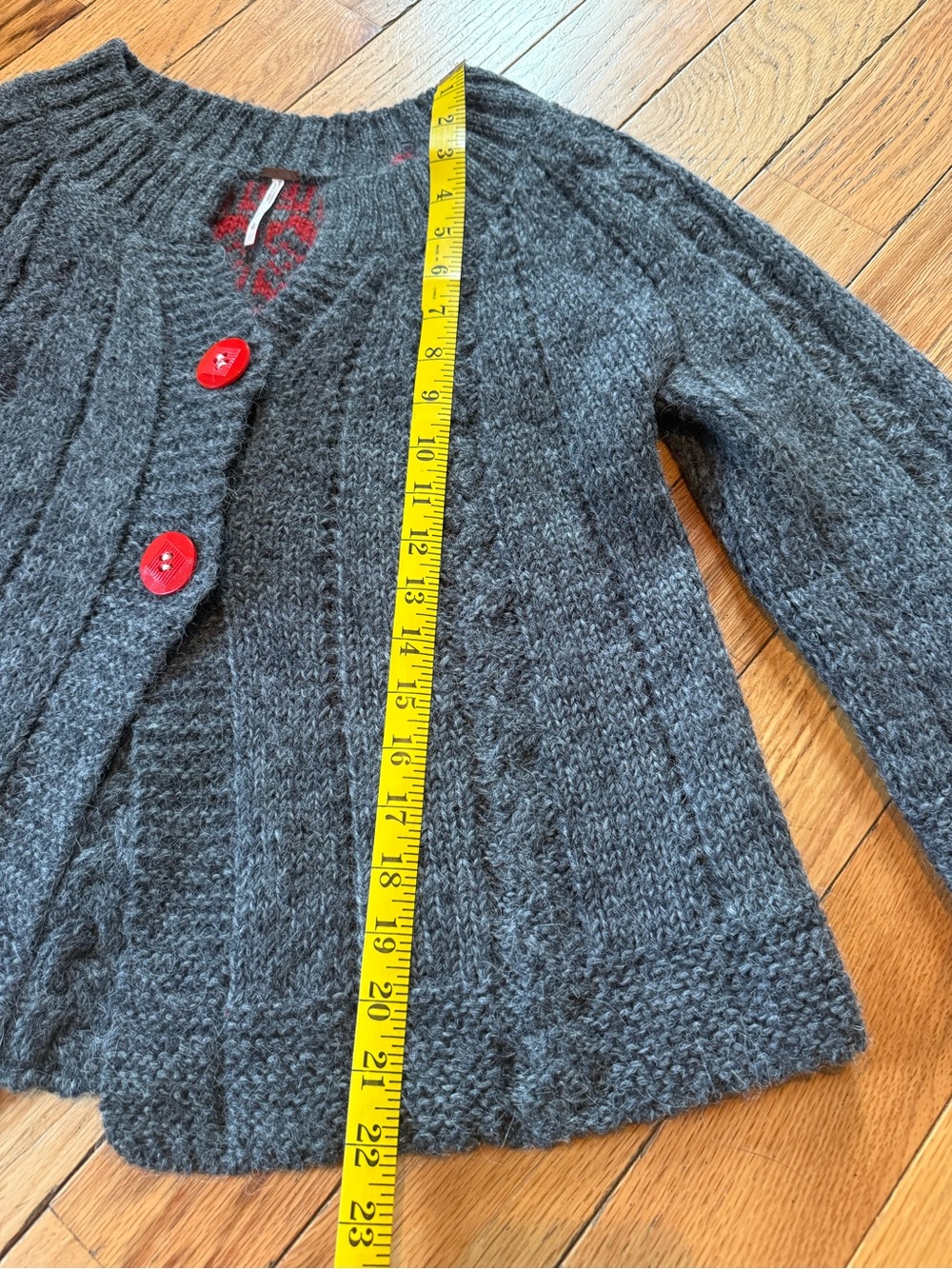 FREE PEOPLE ALPACA BLEND SHORT SWING CHUNKY CARDIGAN GRAY/RED WOMEN’S SIZE L - Picture 11 of 13